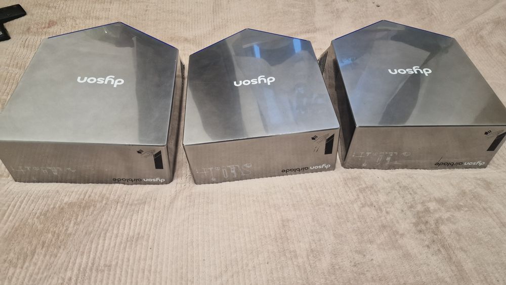 Dyson Airblade V HU02. Uscător de mâini