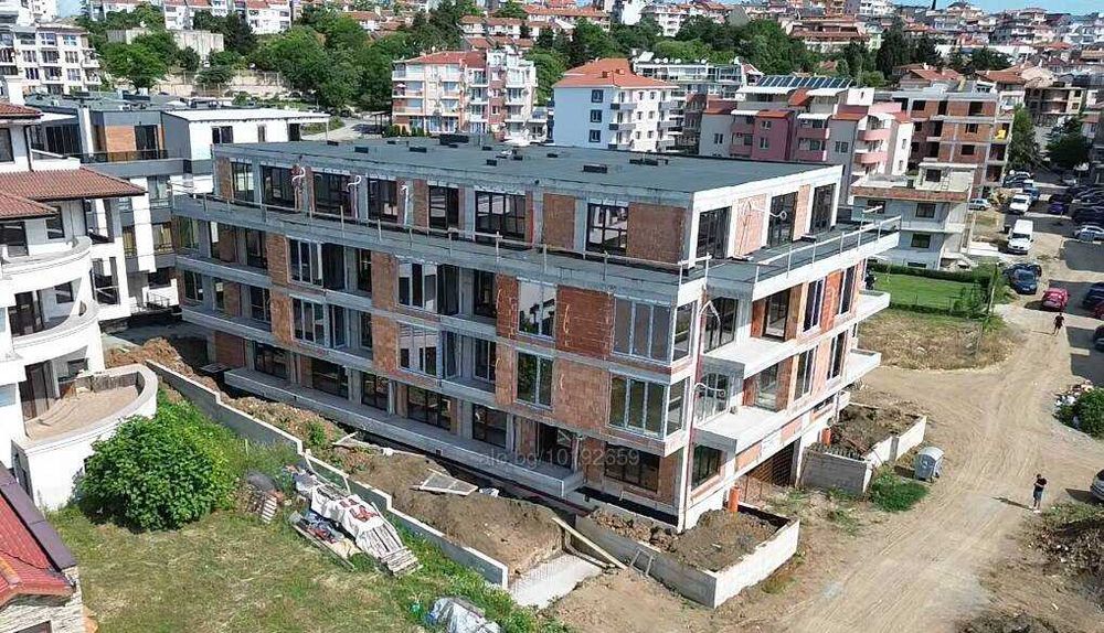 БЕЗ КОМИСИОННА! Тристаен апартамент до плаж Харманите