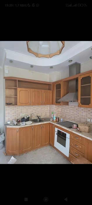Продаётся Кухня  б/у