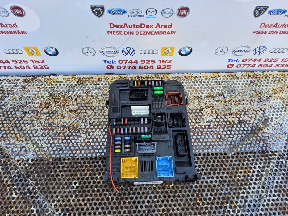 Modul bsi Peugeot 3008 an 2016-2024 cod 9819855580 Opel grandland panou siguranțe