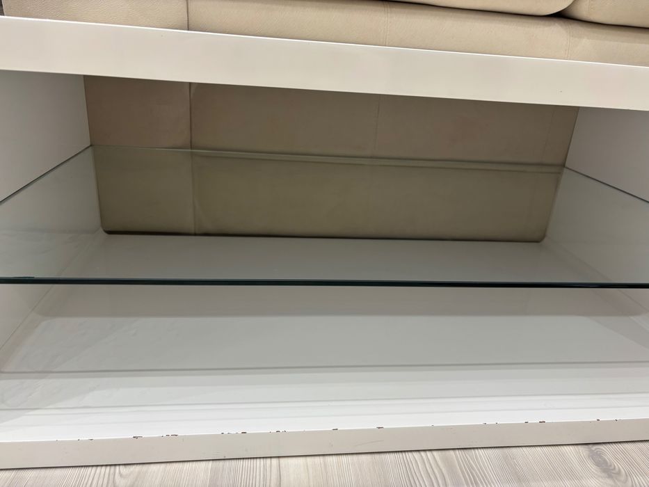 Бяла холна маса Ан