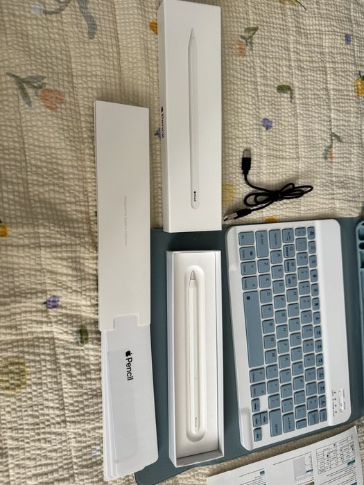 Apple pencil + чехол на Ipad 10.9 дюйм