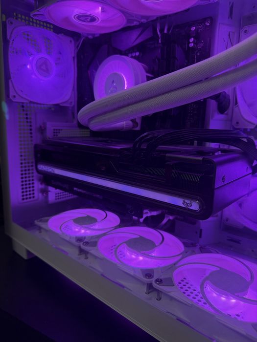 Placa video rx 7700xt