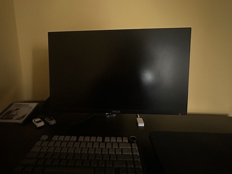 Гейминг Монитор Asus 165hz 24 инча