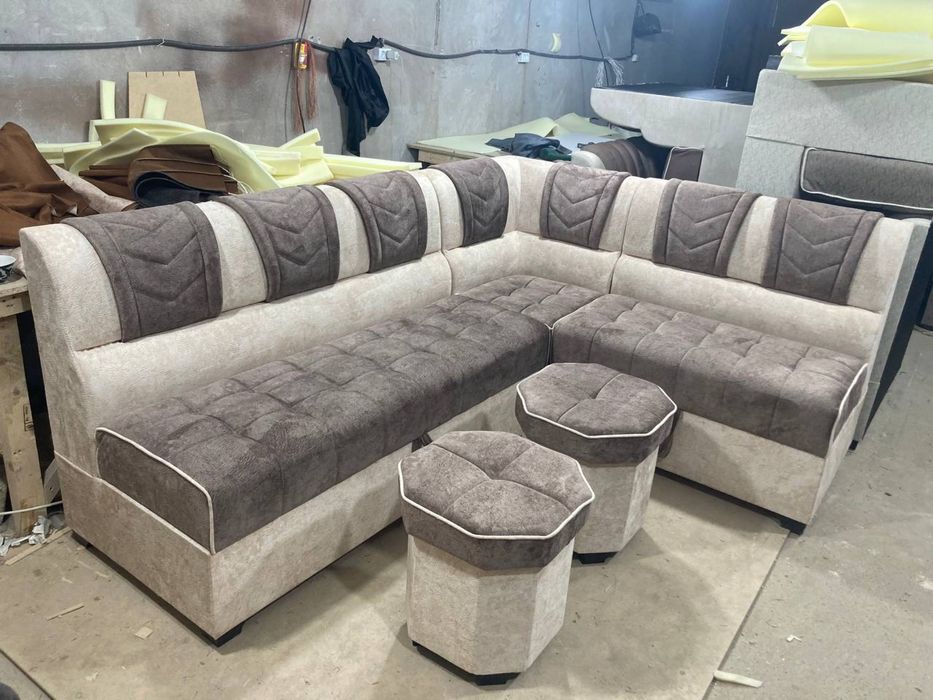 Кухонный уголок качественный год гарантия