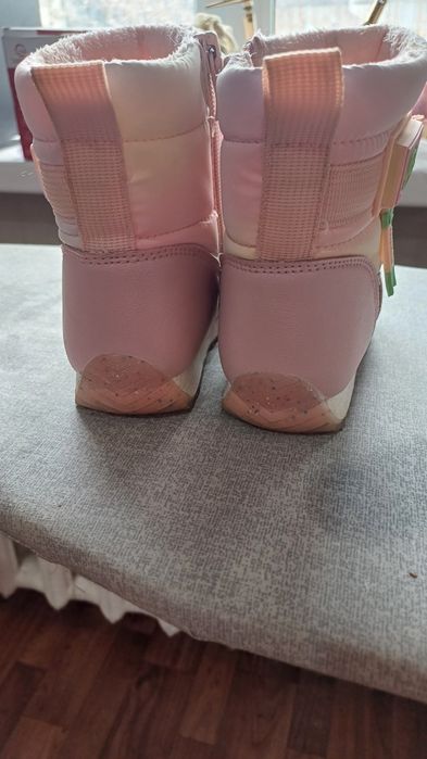 Продам детские сапожки