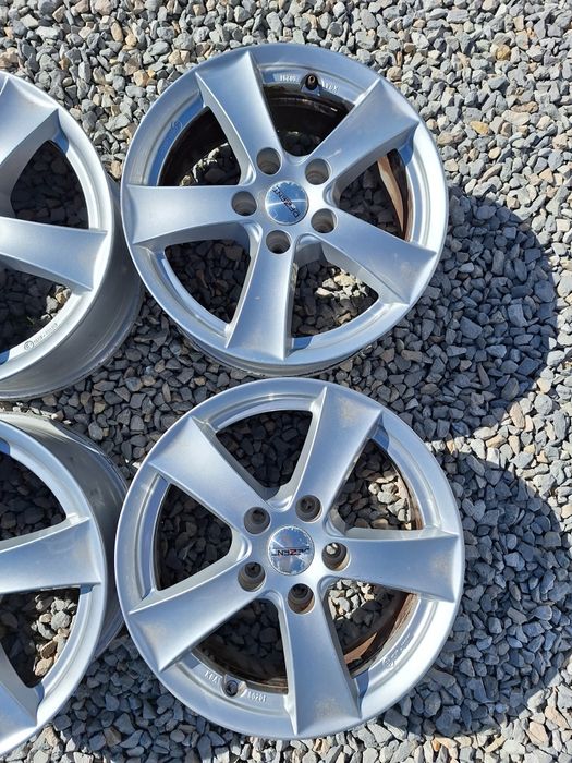 5x114.3.16цола.6 1/2 j ET43. dezent