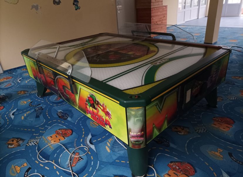 Vand kiddie rides air hockey masa de fotbal