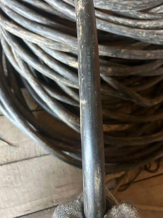 Продам кабель КГ 4×16 65м