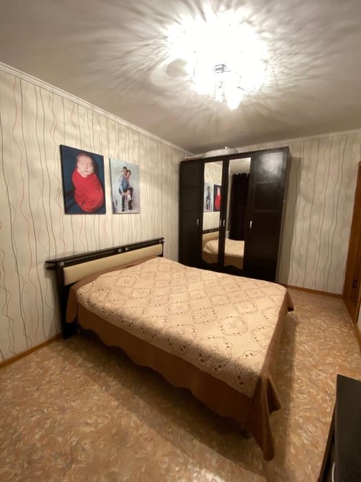 Продам 4 комнатную квартиру