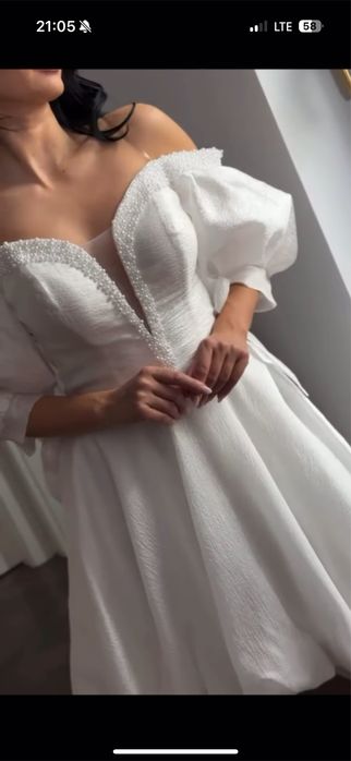 Rochie de ocazie midi, alba cu perle