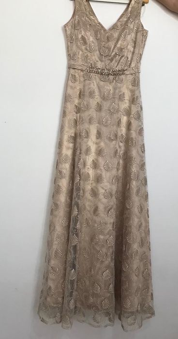 Продам платье новое