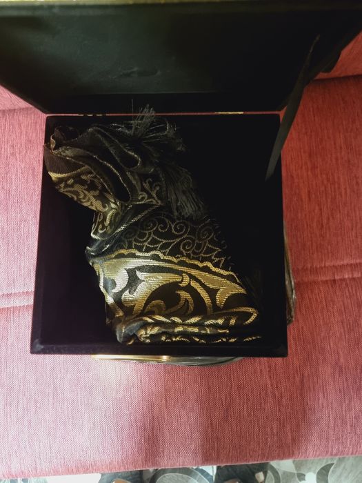 Ислямски религиозен комплект – Коран, тесбих, килимче и голяма Кааба (