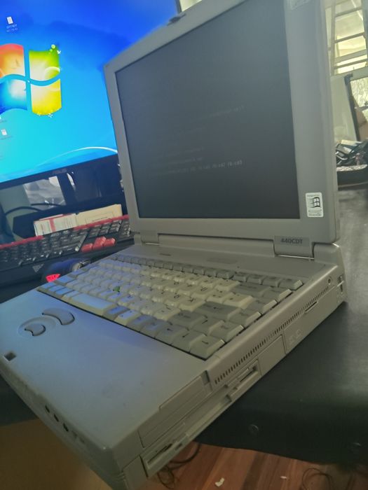 Продавам ретро лаптоп Toshiba 440CDT Sstelite pro
