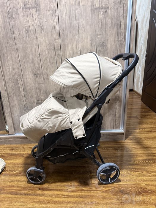 Десткая коляска  MOWbaby Smart