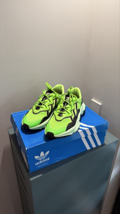 Мъжки обувки Adidas Ozweego Solar Green 45 1/3