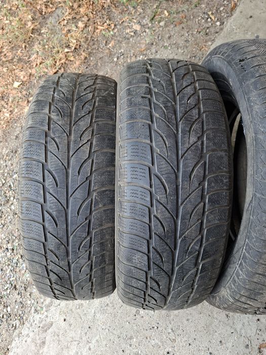 Продам шины 235/65/17