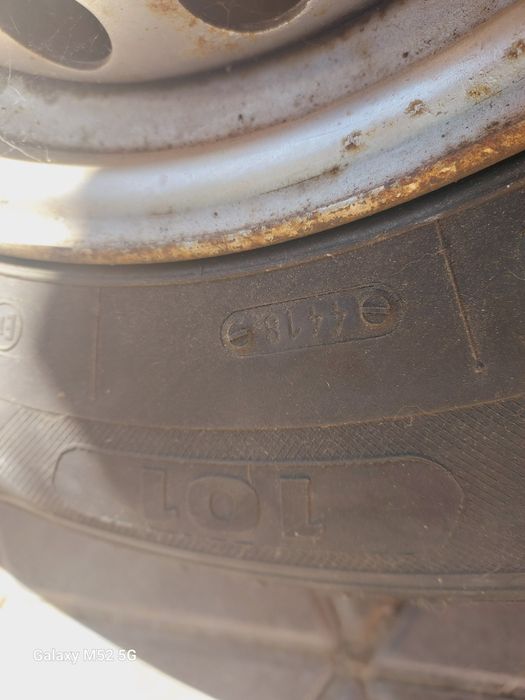 Jante +cauciucuri 215 65 15 C