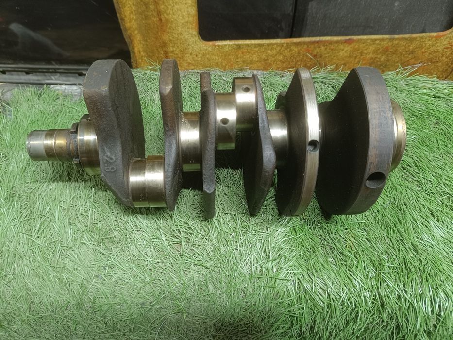 Коленвал Ауди 100 2.8 AAH