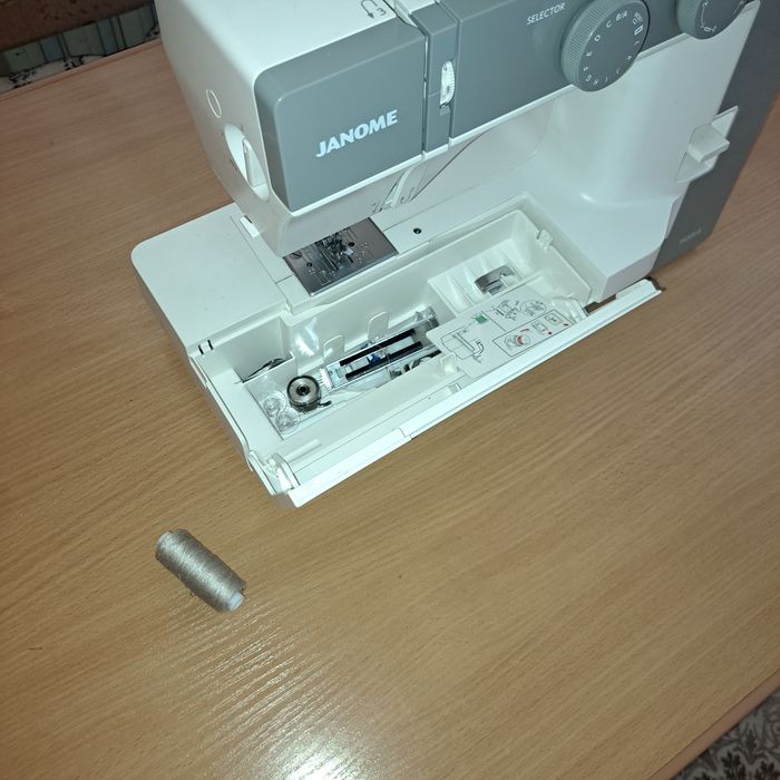 Швейная машинка Janome