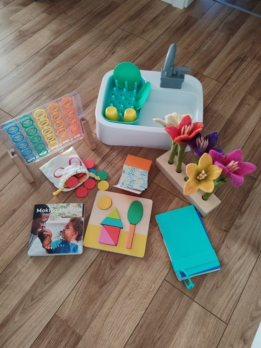 Jucării Lovevery - setul "The Helper"