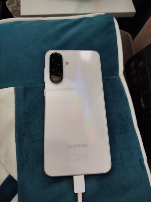 Продам Samsung a36