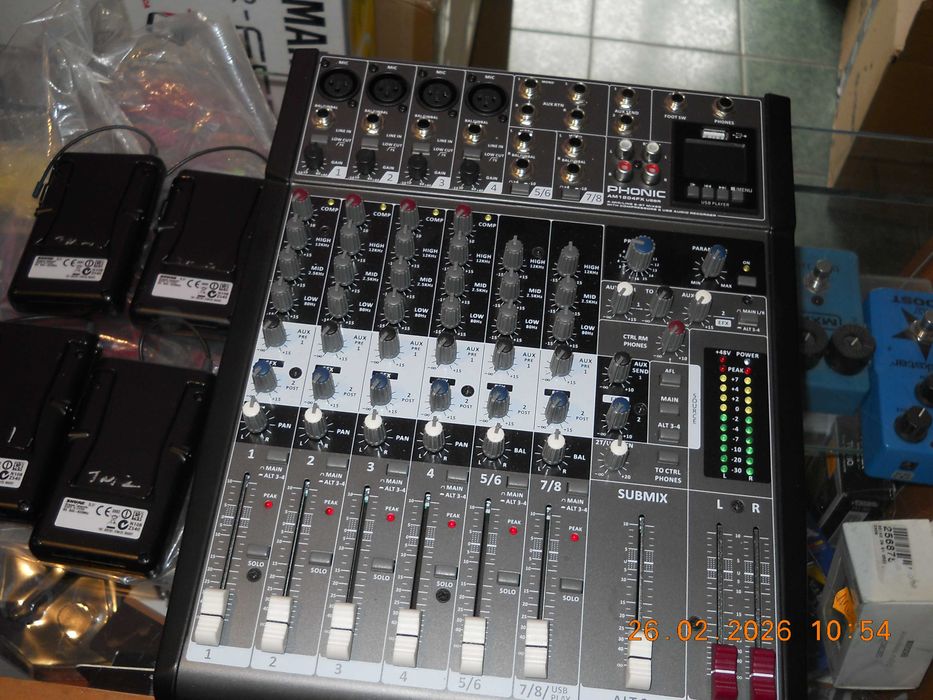 Shure Slx1+Phonic AM 1204FX-USBR
