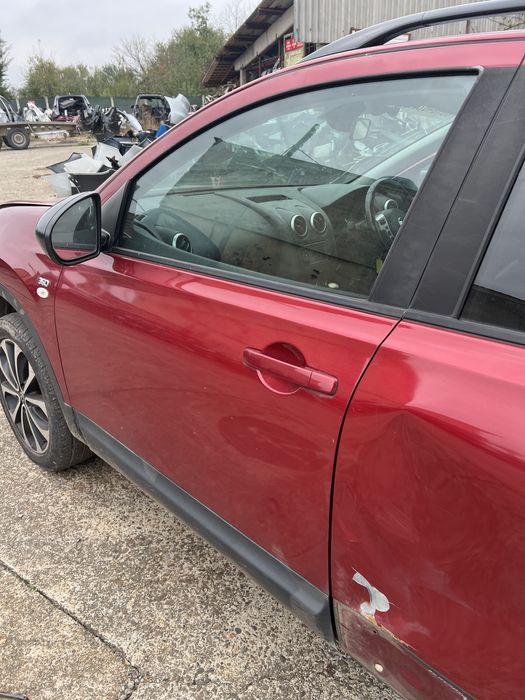 usa stanga fata nissan qashqai 1.6 motorina 2012