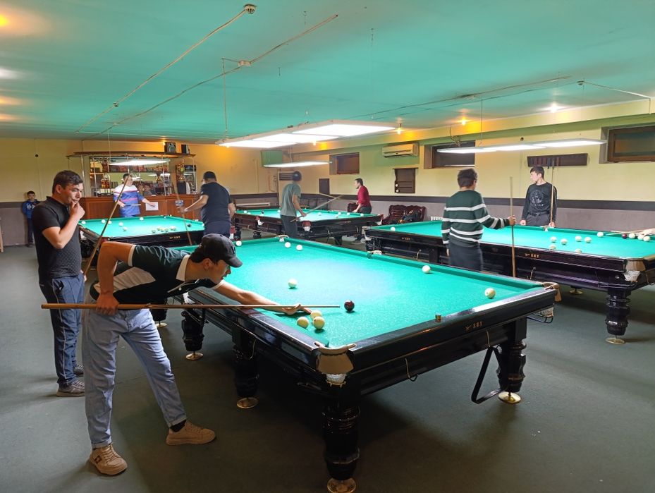 Бильярдный клуб срочно продам