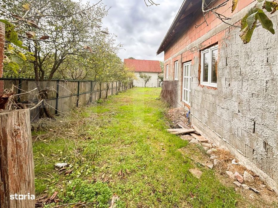 Casa partial finisata Jucu de Sus 589mp teren