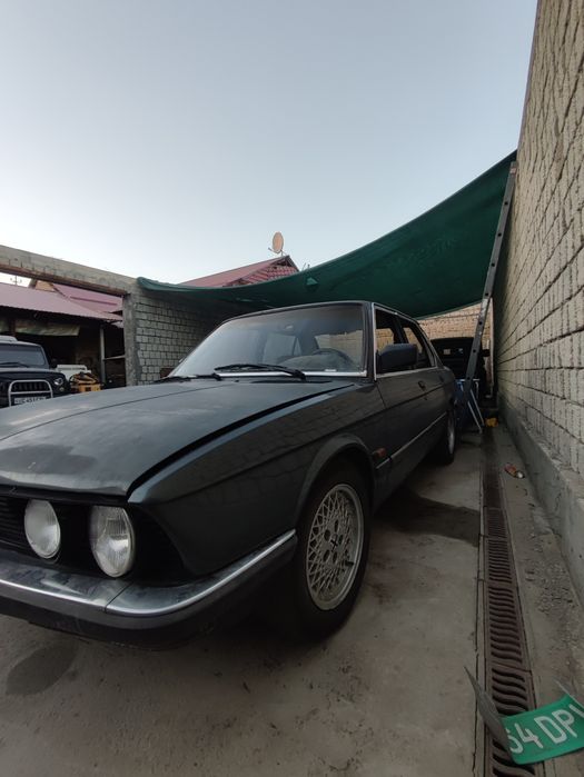 BMW 520 Sotiladi sròchni