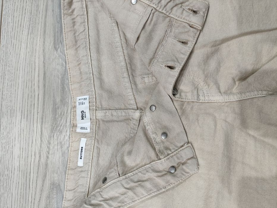 Продам джинсовые шорты mango