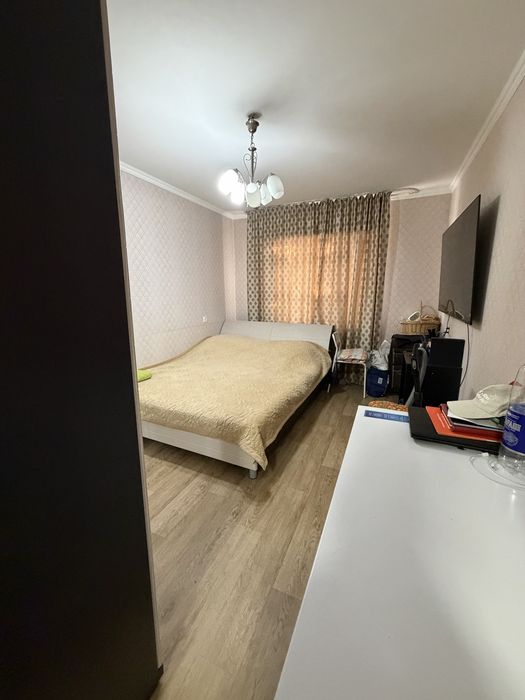 Продам кровать двухспальную
