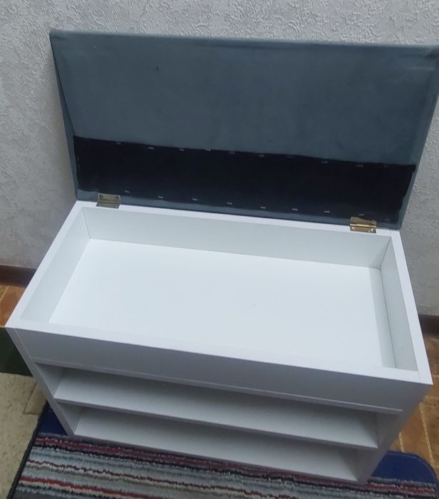 Обувница в отличном состоянии