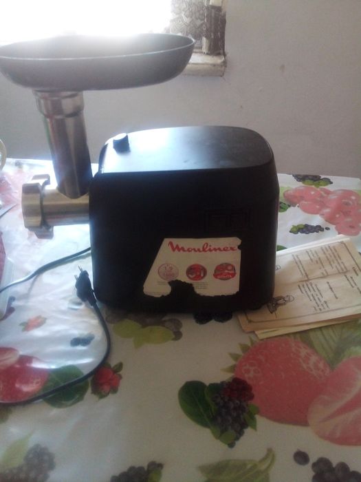 Электрическая мясорубка