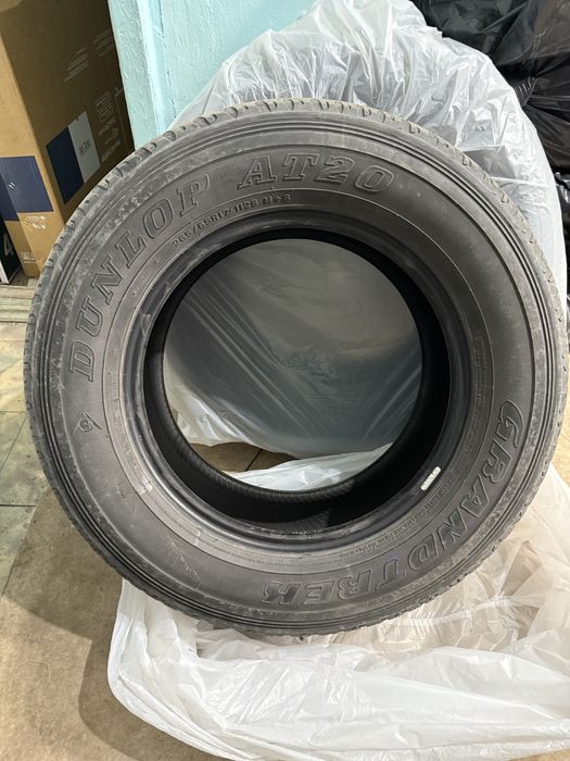 Продам шины на ландкрузер прадо!