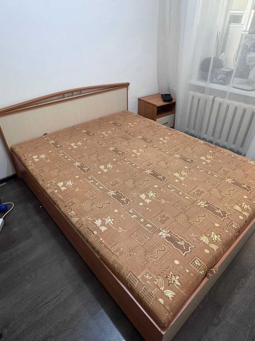 Продам кровать двуспальную
