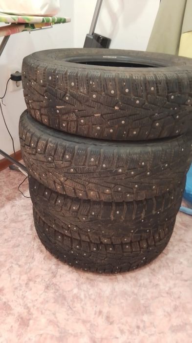 Продам б/у шины R13/175/70