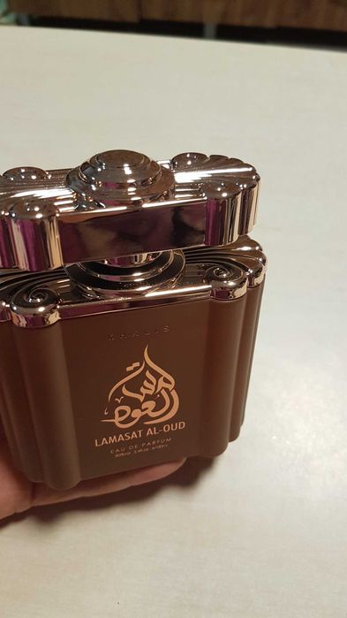 Parfum arăbesc Khalis Lamasat al oud