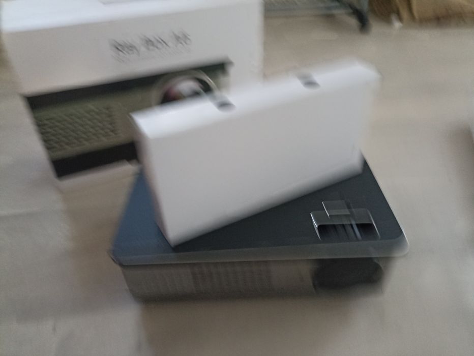 Проектор, домашний кинотеатр