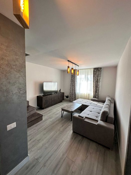 Apartament spațios cu 5 camere în Borhanci – zonă de case, finisaje moderne, mobilat complet