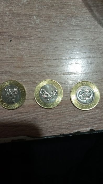 Коллекционное монеты 100 тг