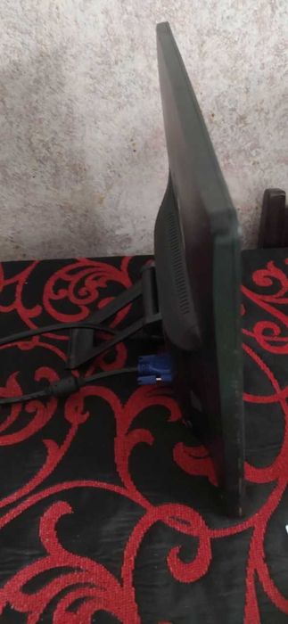 Monitor calculator sau DVR, sisteme camere de supraveghere LCD