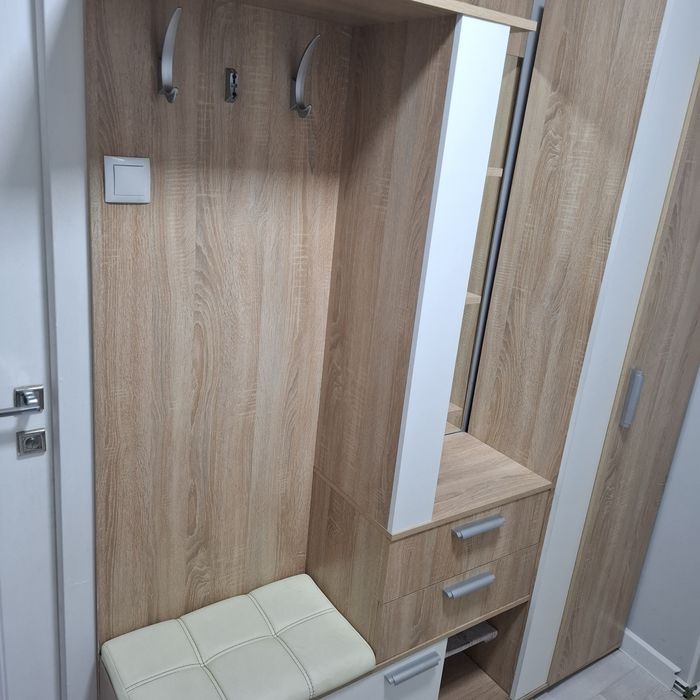 Прихожая  или шкаф