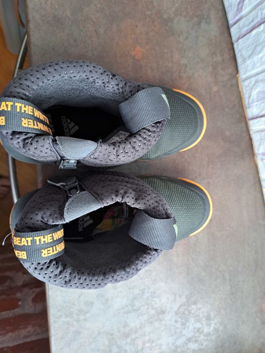 детски ботуши,зимни обувки,боти,апрески,Adidas номер34 за момче,адид