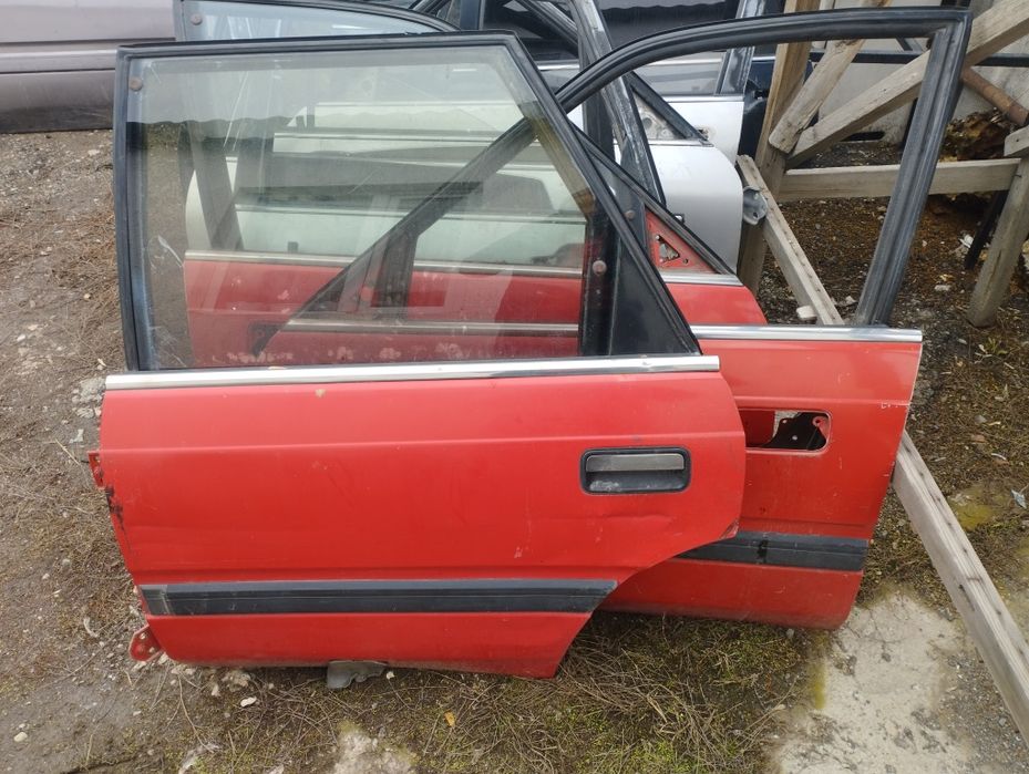 Двери на Мазду переходка