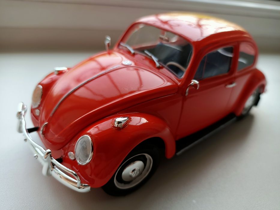 Модель автомобиля, масштаб 1/24