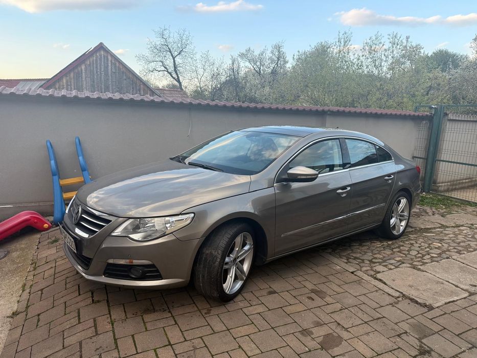 VOLKSWAGEN Passat CC