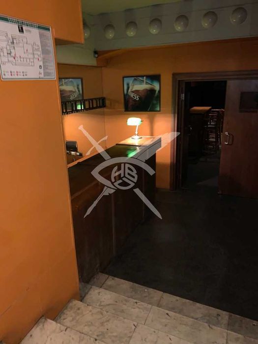 Продава се Заведение в София, Център - 836 кв.м за 1173 €/кв.м - Снимка #4