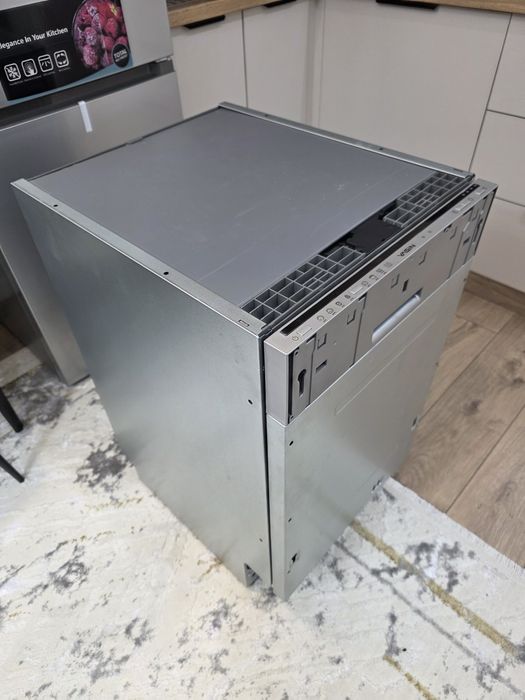 Посудомойка Yasin